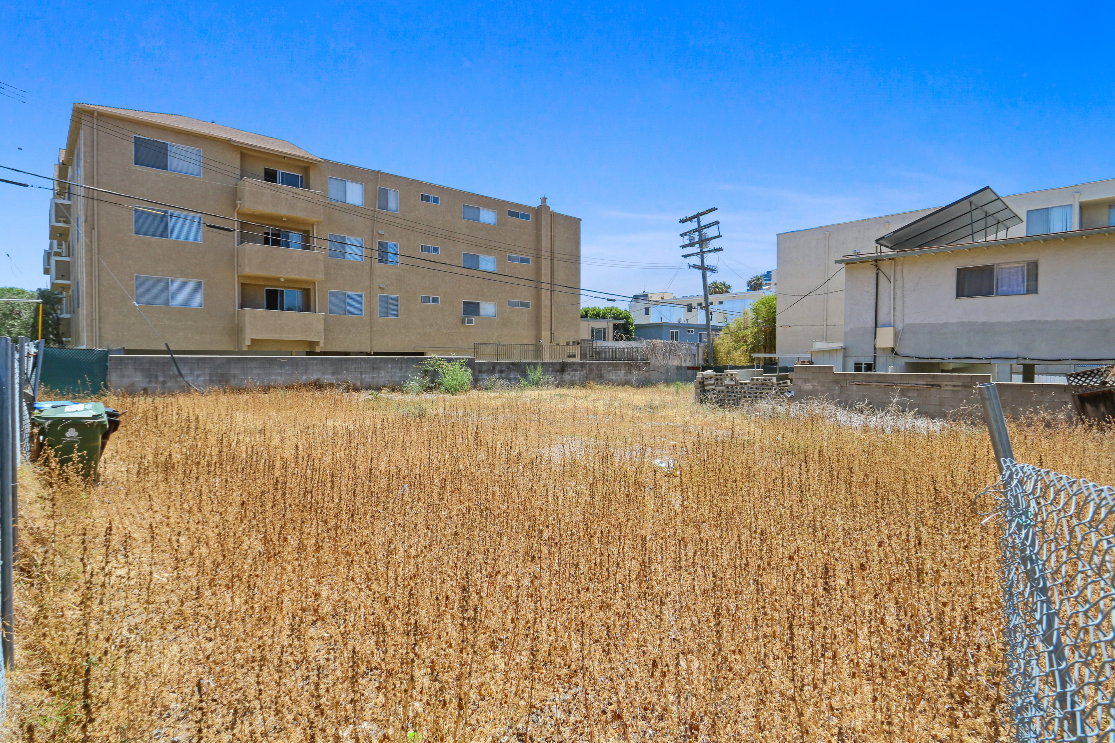 New Listing For Sale | 6,900 SF of Developable Multifamily Land in Brentwood